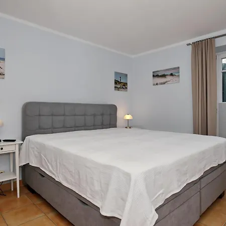 La 02 Apartamento *